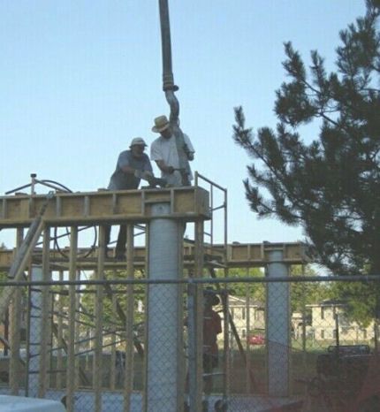 concrete pouring 